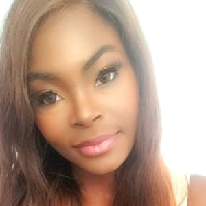 Meet your Posher, Cecilia